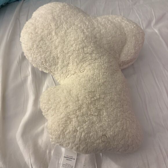 Peanuts Snoopy Sherpa Pillow Red Scarf Limited Edition 16” Target Exclusive New - Picture 4 of 6